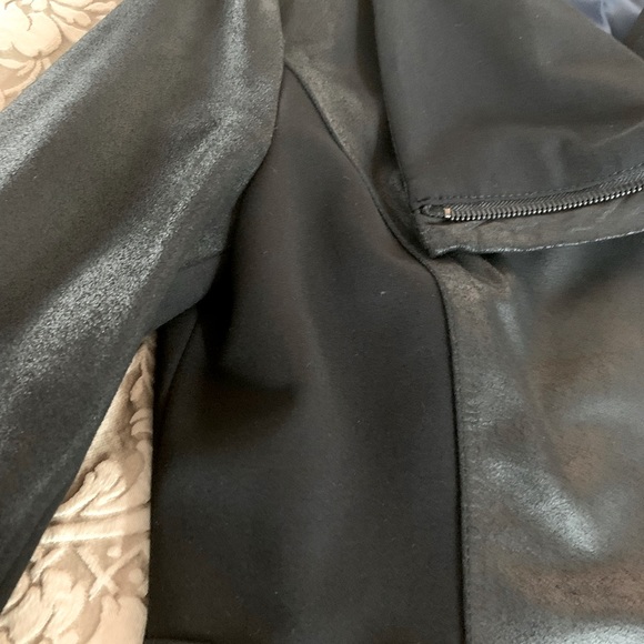Tahari Leather Jacket - Picture 3 of 7